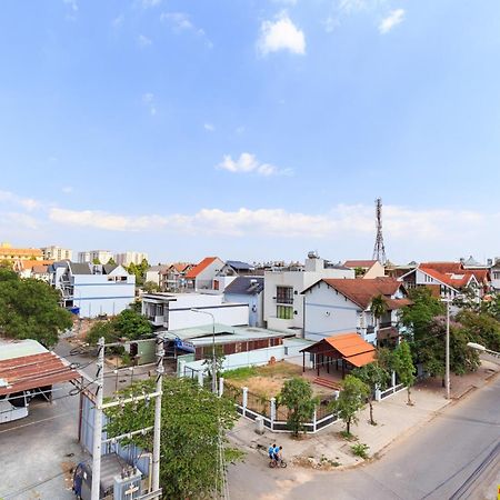 Oyo 991 Duy Anh Hotel Biên Hòa Exterior foto